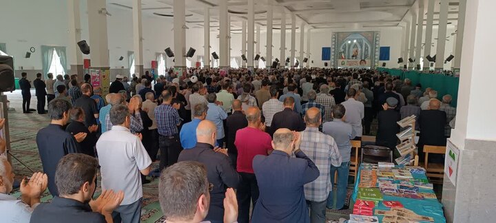 تصاویر/اقامه نماز عبادی سیاسی جمعه در ساوه