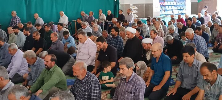 تصاویر/اقامه نماز عبادی سیاسی جمعه در ساوه