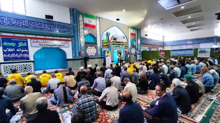 تصاویر| نماز جمعه عبادی سیاسی بیرجند