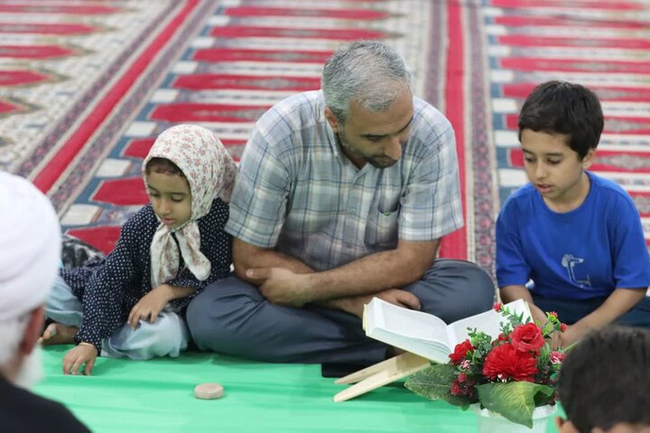 تصاویر/  مراسم محفل انس با قرآن و بزرگداشت چهلمین روز تدفین رهبر شهید در مصلای ساری