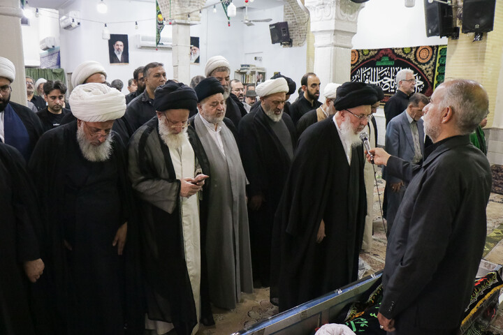 تشییع مرحوم حجت الاسلام والمسلمین عبدالسید محمودی بهبهانی (واعظ) در قم