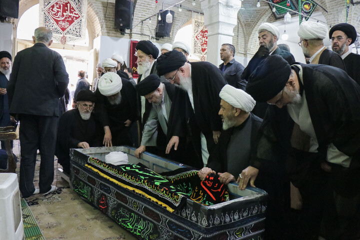 تشییع مرحوم حجت الاسلام والمسلمین عبدالسید محمودی بهبهانی (واعظ) در قم