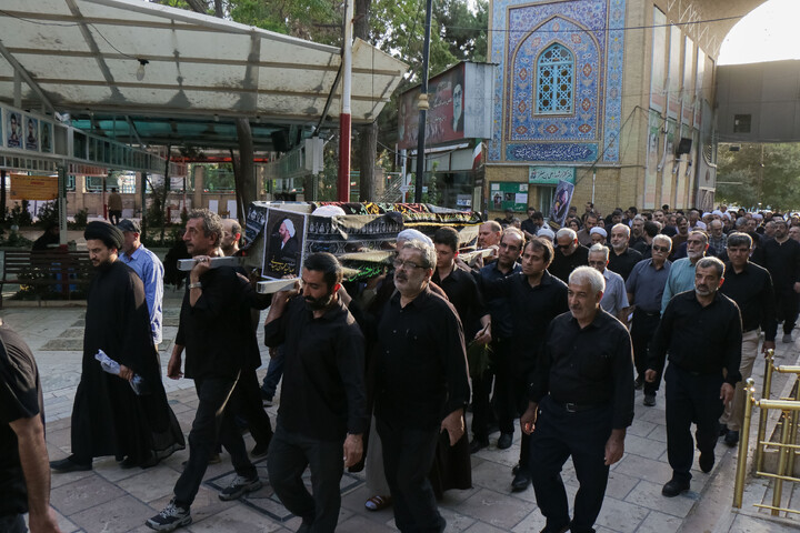 تشییع مرحوم حجت الاسلام والمسلمین عبدالسید محمودی بهبهانی (واعظ) در قم