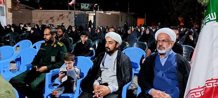 تصاویر/ برگزاری مراسم چهلم امام شهید توسط مدرسه علمیه الزهرا(س) شهداد