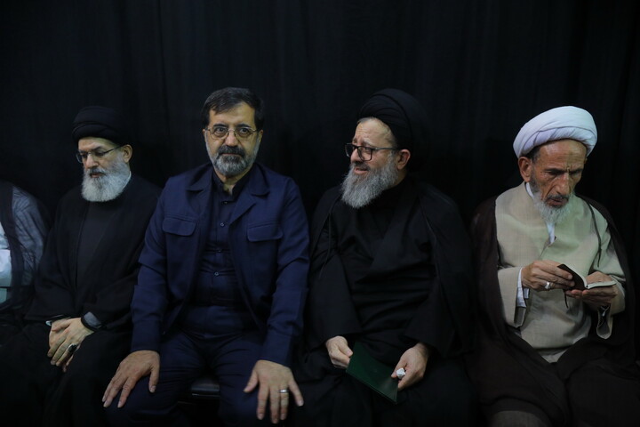 تصاویر / مراسم اربعین تدفین رهبر شهید در دفتر آیت الله العظمی سیستانی در قم