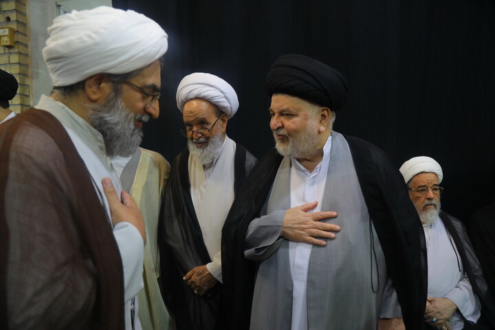 تصاویر / مراسم اربعین تدفین رهبر شهید در دفتر آیت الله العظمی سیستانی در قم