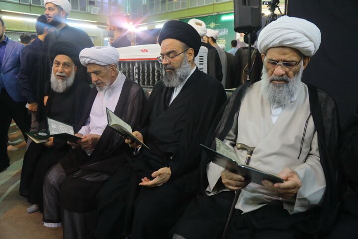 تصاویر / مراسم اربعین تدفین رهبر شهید در دفتر آیت الله العظمی سیستانی در قم