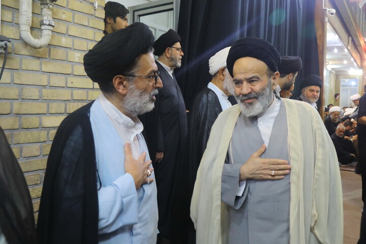 تصاویر / مراسم اربعین تدفین رهبر شهید در دفتر آیت الله العظمی سیستانی در قم