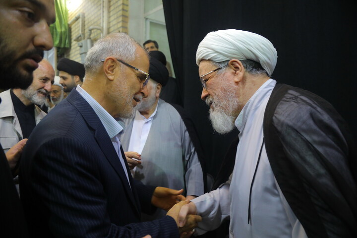 تصاویر / مراسم اربعین تدفین رهبر شهید در دفتر آیت الله العظمی سیستانی در قم