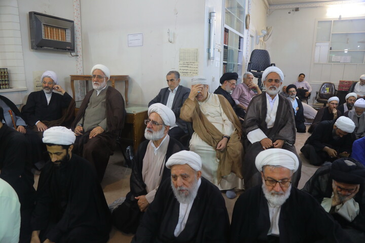 تصاویر / مراسم اربعین تدفین رهبر شهید در دفتر آیت الله العظمی سیستانی در قم