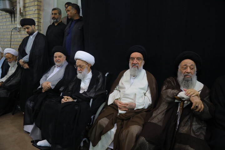 تصاویر / مراسم اربعین تدفین رهبر شهید در دفتر آیت الله العظمی سیستانی در قم