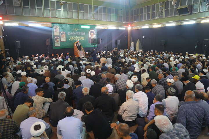 تصاویر / مراسم اربعین تدفین رهبر شهید در دفتر آیت الله العظمی سیستانی در قم