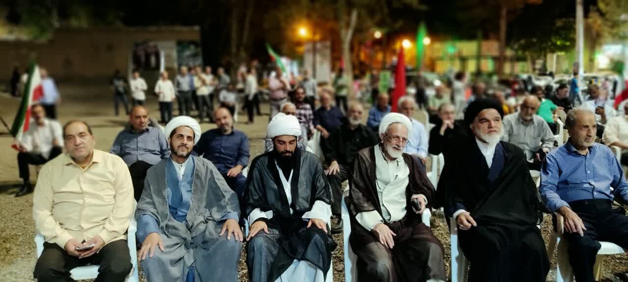 تجمع خودجوش مردم نطنز در شام شهادت امام حسن عسکری(ع) برگزار شد+عکس و فیلم
