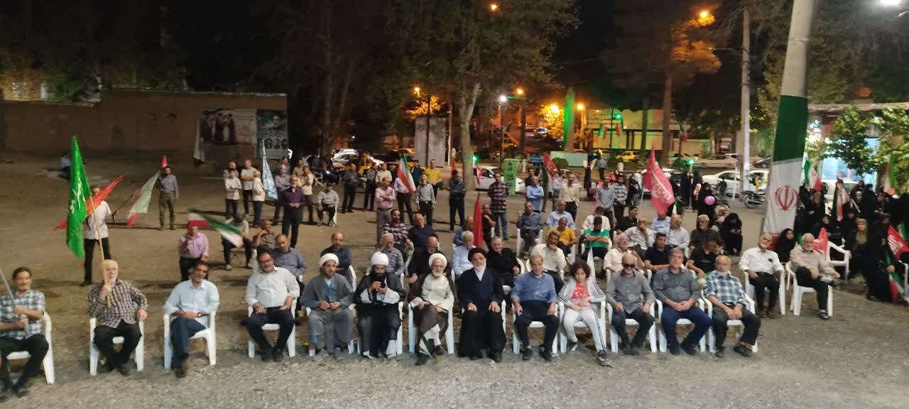 تجمع خودجوش مردم نطنز در شام شهادت امام حسن عسکری(ع)