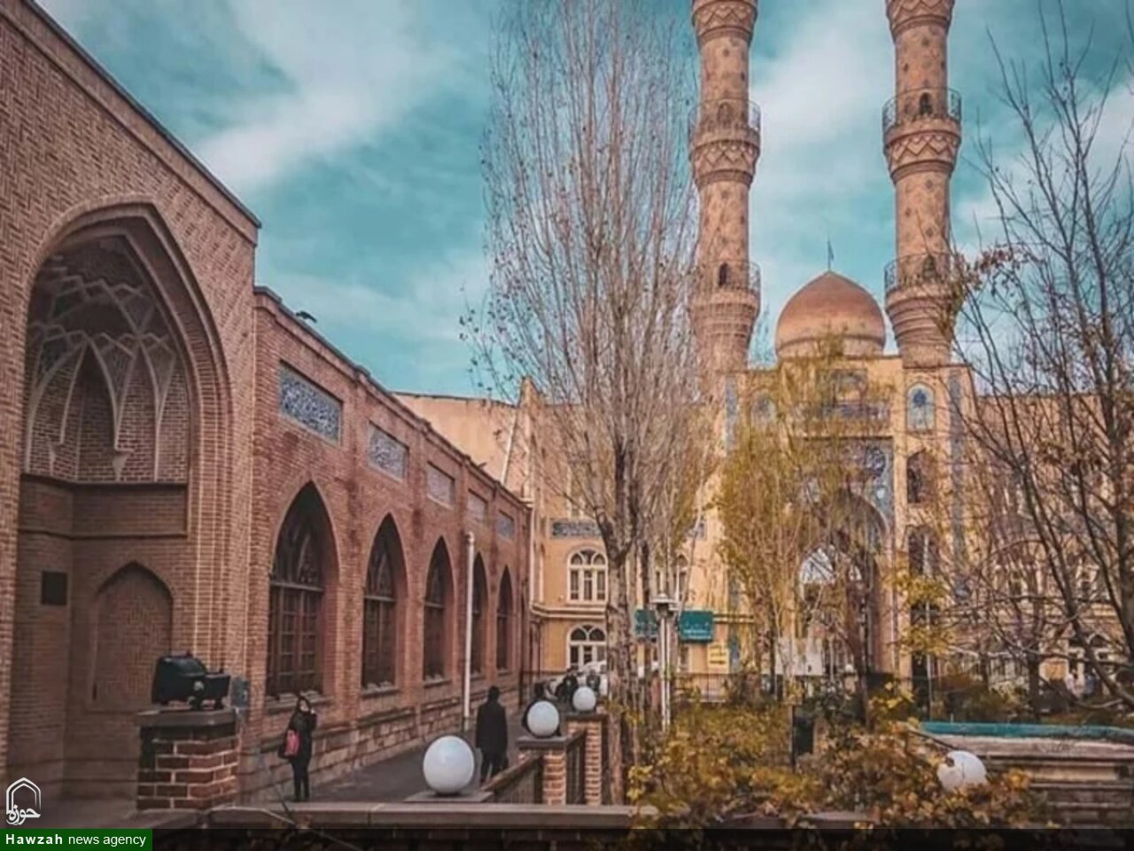 نقش مهم حوزویان و مسجدی ها در تداوم تجمعات شبانه و تقویت اتحاد مقدس 