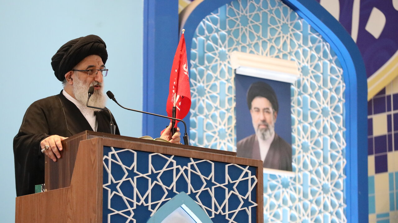مساجد می‌توانند در کاهش آسیب‌های اجتماعی به کمک مسئولان بیایند