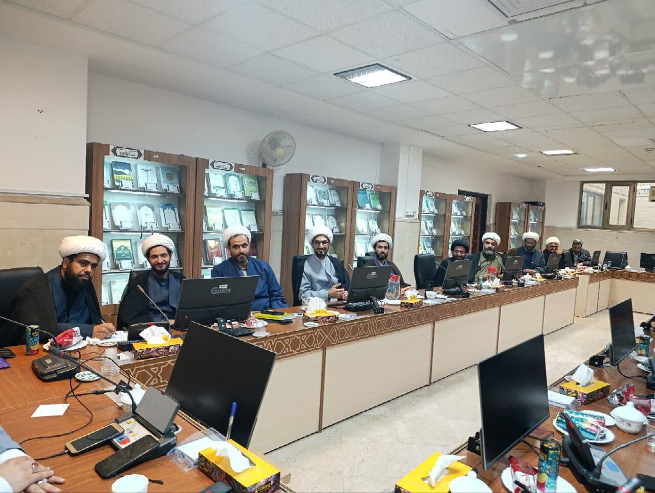 تصاویر/ بررسی آسیب‌ها و فرصت‌های تبلیغ بین‌الملل در اربعین