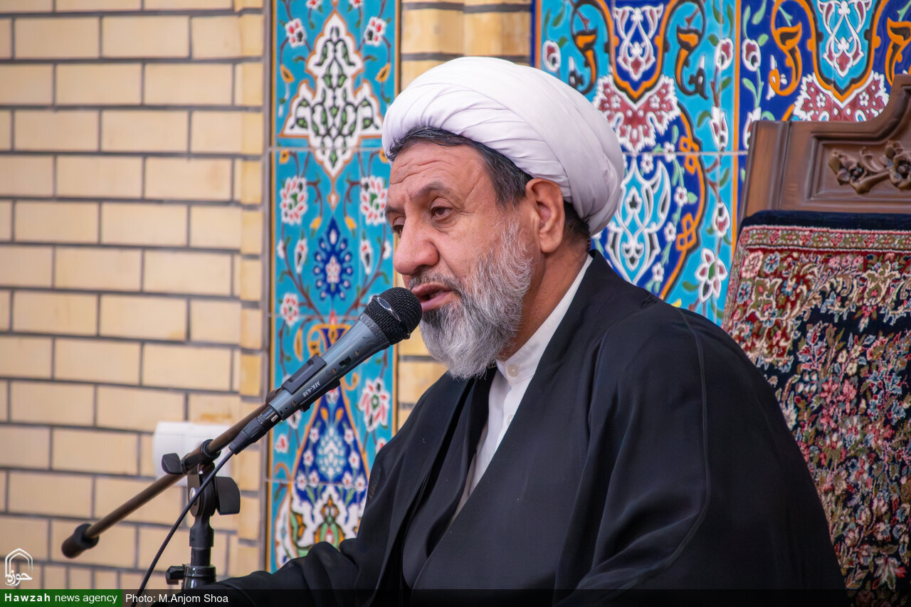 مساجد باید به پایگاه تربیت نسل جوان تبدیل شوند