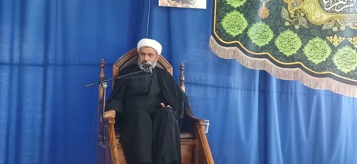 تصاویر/ آیین چهلمین روز تدفین رهبر شهید در‌ مدرسه علمیه امیرالمؤمنین علی (ع) آران و بیدگل