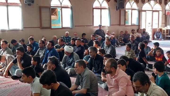 تصاویر/ آیین چهلمین روز تدفین رهبر شهید در‌ مدرسه علمیه امیرالمؤمنین علی (ع) آران و بیدگل