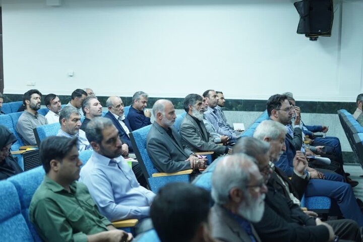 تصاویر/گردهمایی روسا و معاونین و اعضای ستاد نماز جمعه استان لرستان