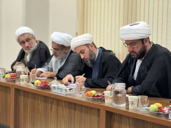 تصاویر/ نشست مدیران مدارس علمیه استان گیلان