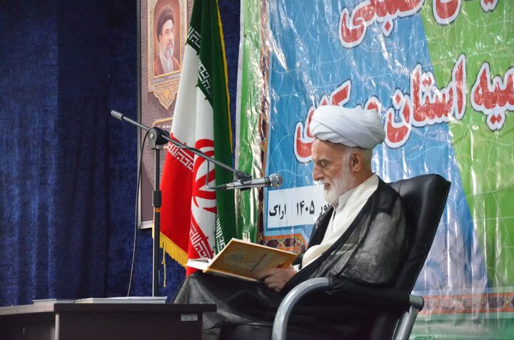 تصاویر/آیین میثاق طلبگی مدارس علمیه استان مرکزی