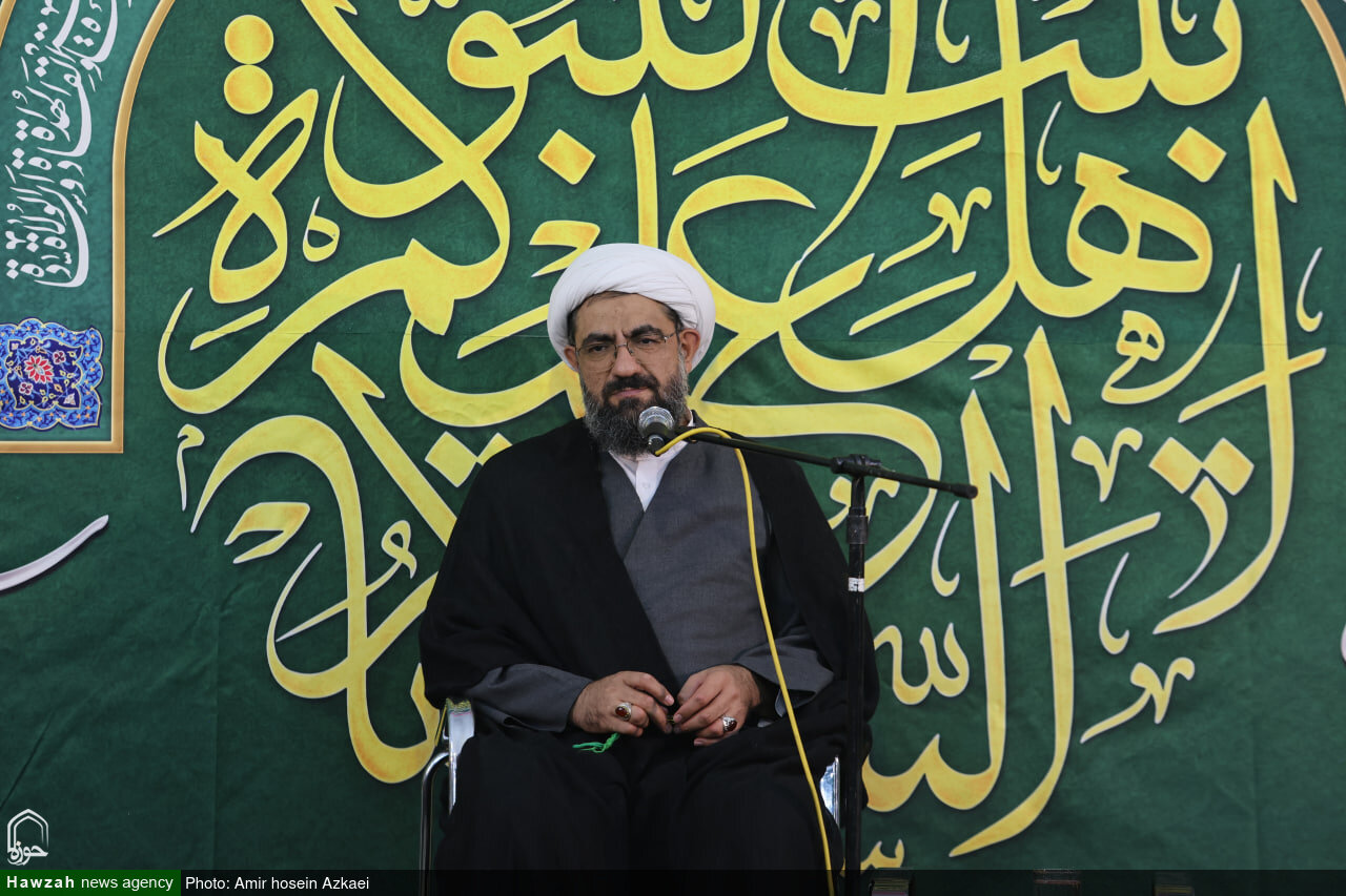 حسینیه‌ها به پایگاه دائمی فعالیت‌های فرهنگی جوانان تبدیل شوند