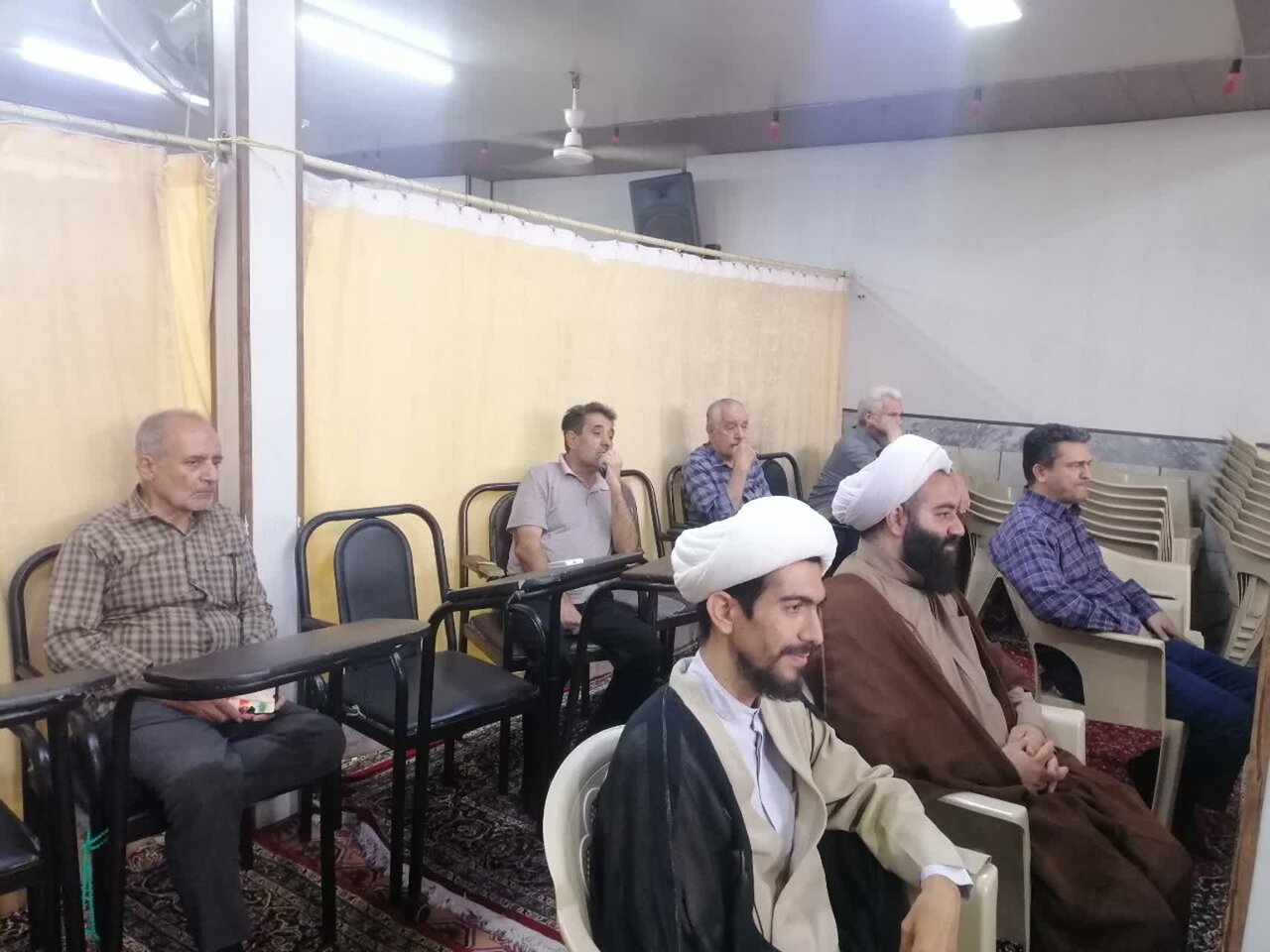 مراسم جشن و سرور آغاز امامت حضرت بقیة الله الاعظم (عج)درکاشان برگزارشد+تصاویر