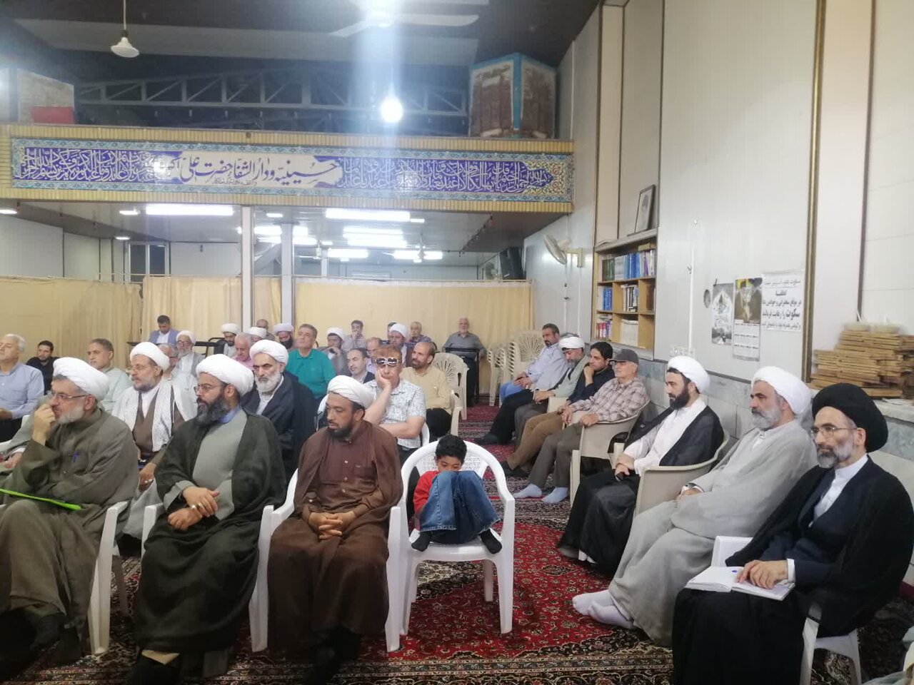 مراسم جشن و سرور آغاز امامت حضرت بقیة الله الاعظم (عج)درکاشان برگزارشد+تصاویر