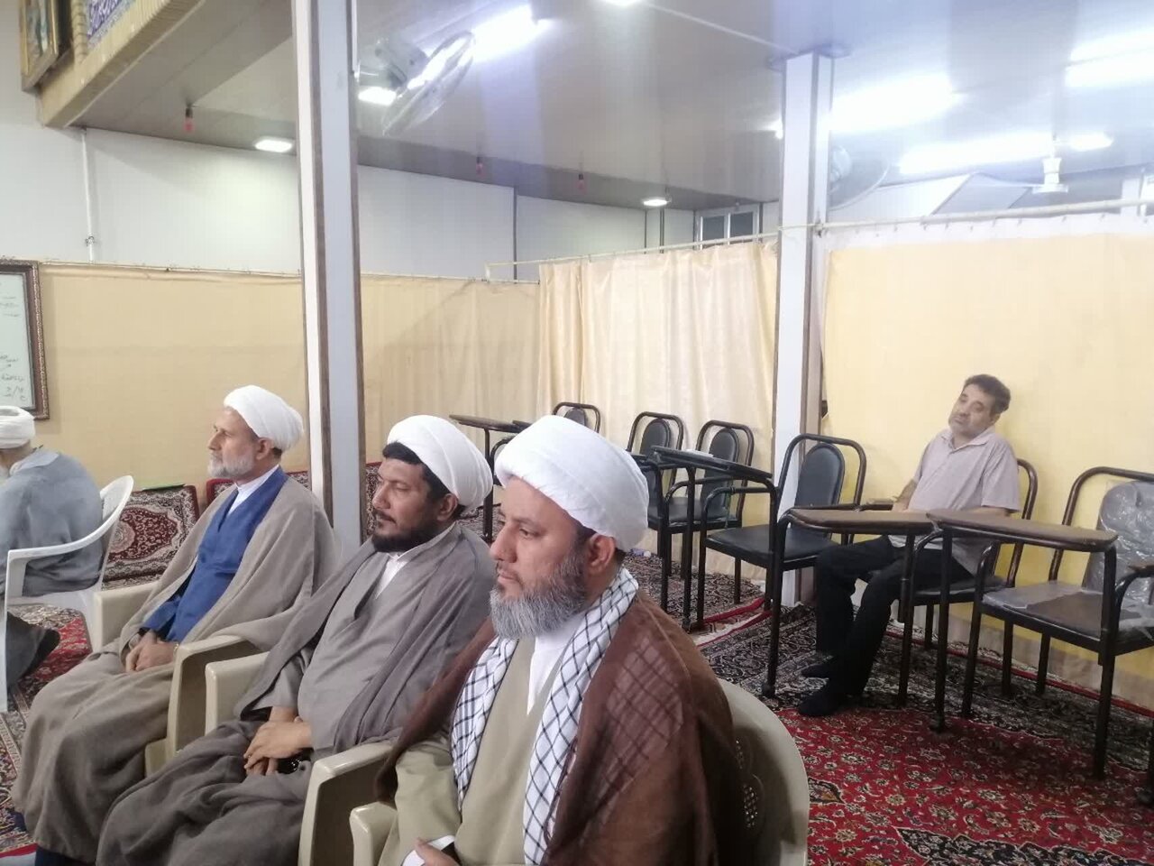 مراسم جشن و سرور آغاز امامت حضرت بقیة‌الله الاعظم(عج) در کاشان برگزار شد+تصاویر