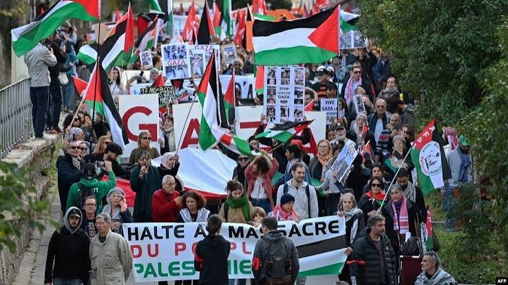 Pro-Palestinian demonstrations held in Central Budapest