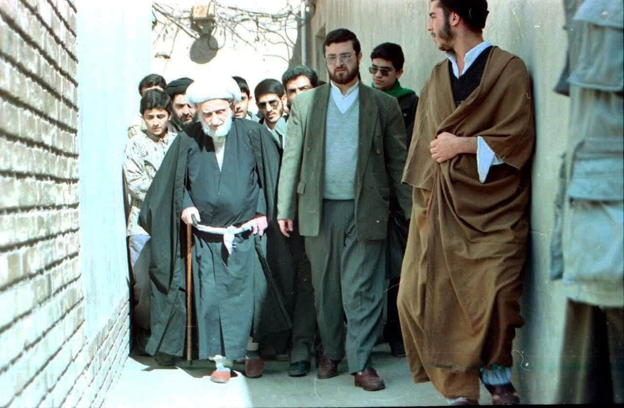 راه نجات از فریب، پناه بردن به قرآن و عترت است راه نجات از فریب، پناه بردن به قرآن و عترت است