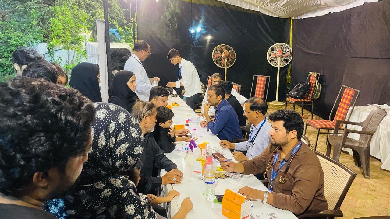 ہندوستان؛ اے ایم آر میڈیکل اینڈ ایجوکیشنل ٹرسٹ کا فری میڈیکل کیمپ کامیابی سے اختتام پذیر/سینکڑوں مستحق افراد کا مفت علاج