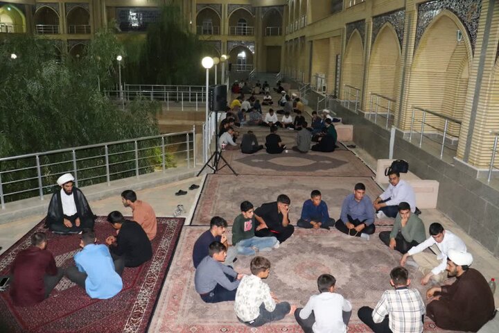 تصاویر/ حلقه های معرفتی و بصیرتی طلاب جدیدالورود مدارس علمیه استان آذربایجان غربی