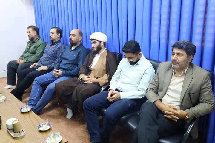 تصاویر/ دیدار اعضای بسیج اصناف و انجمن اسلامی بازار ساری با نماینده ولی فقیه در مازندران
