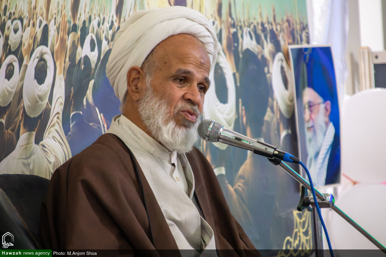 صیانت از مرزهای اعتقادی جامعه، رسالت اصلی طلاب در دوران غیبت است