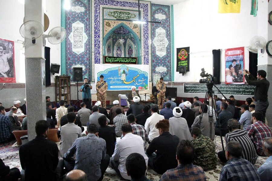 مسجد سنگر ایمان و نماز معیار رشد معنوی است