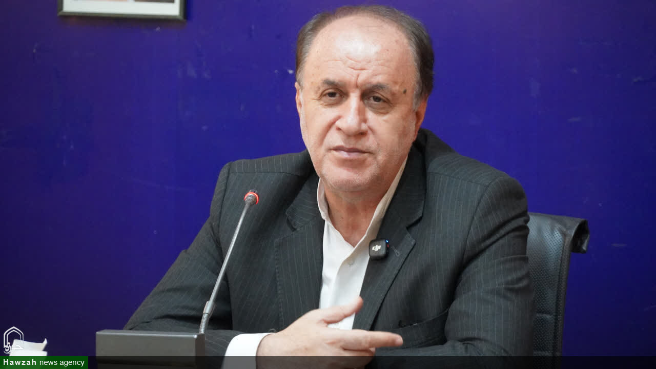 روحانیون و طلاب با طرح‌های نوآورانه در خط مقدم میدان عمل باشند