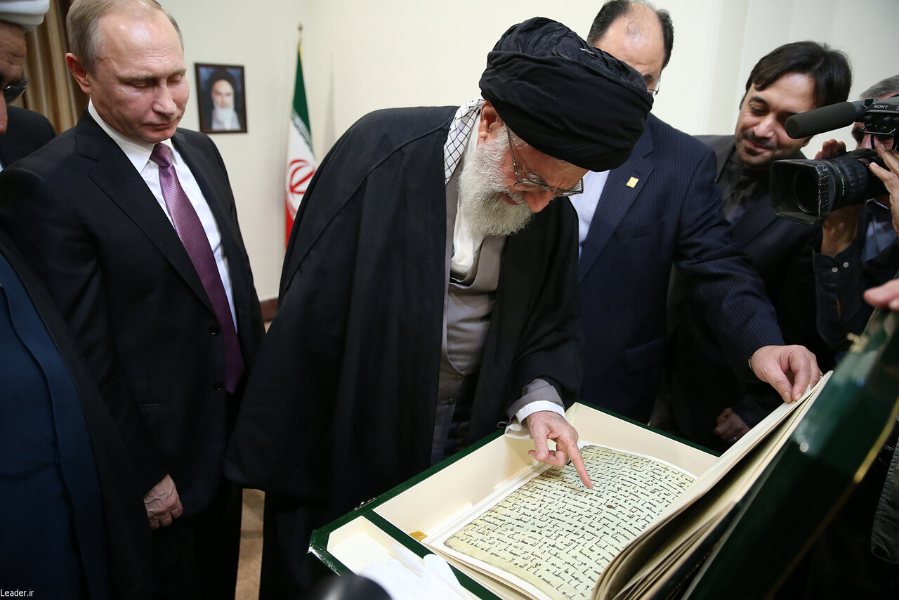 تبیین ابعاد حکمی و تمدنی شخصیت آیت‌الله شهید سید علی خامنه‌ای (قدس سره)