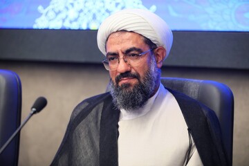 دانشگاه باید محل گفت‌وگو و مطالبه‌گری باشد