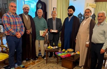 تصاویر/  تکریم پزشکان پیشکسوت آملی از سوی دفتر آیت الله العظمی جوادی آملی