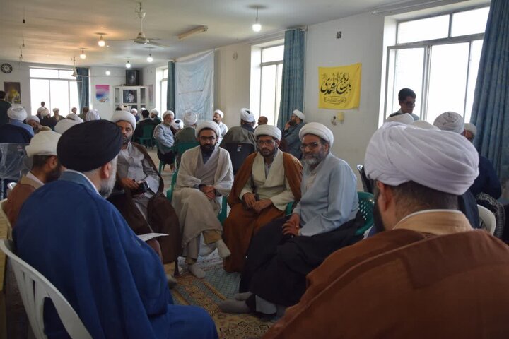 تصاویر/ اردوی علمی، آموزشی و تفریحی ائمه جماعت مساجدشهرستان آران و بیدگل در قمصر