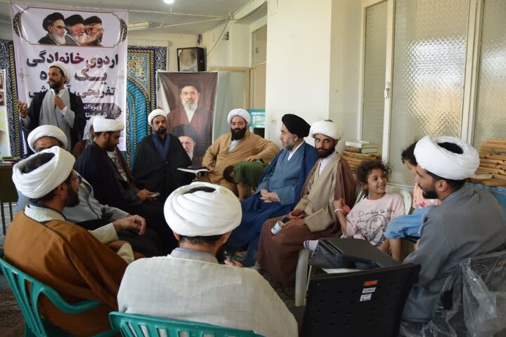تصاویر/ اردوی علمی، آموزشی و تفریحی ائمه جماعت مساجدشهرستان آران و بیدگل در قمصر