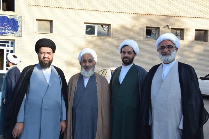 تصاویر/ اردوی علمی، آموزشی و تفریحی ائمه جماعت مساجدشهرستان آران و بیدگل در قمصر