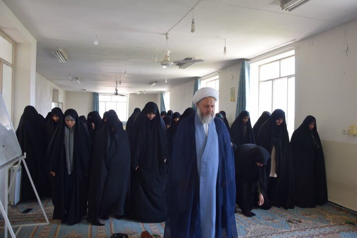 تصاویر/ اردوی علمی، آموزشی و تفریحی ائمه جماعت مساجدشهرستان آران و بیدگل در قمصر