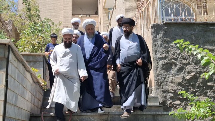 تصاویر/ اردوی علمی، آموزشی و تفریحی ائمه جماعت مساجدشهرستان آران و بیدگل در قمصر