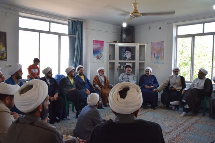 تصاویر/ اردوی علمی، آموزشی و تفریحی ائمه جماعت مساجدشهرستان آران و بیدگل در قمصر