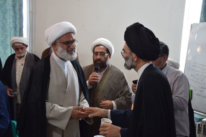 تصاویر/ اردوی علمی، آموزشی و تفریحی ائمه جماعت مساجدشهرستان آران و بیدگل در قمصر