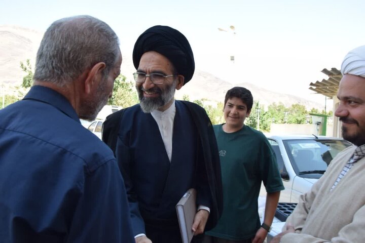 تصاویر/ اردوی علمی، آموزشی و تفریحی ائمه جماعت مساجدشهرستان آران و بیدگل در قمصر